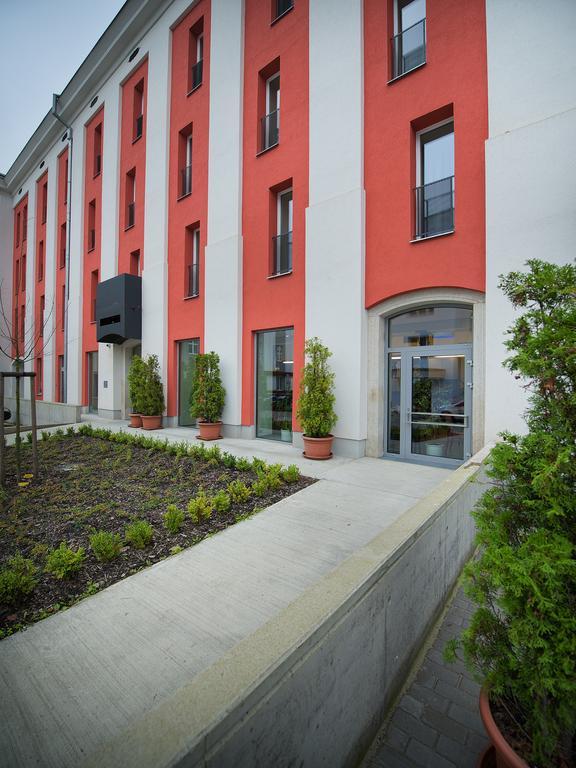 Ea Business Hotel Jihlava Luaran gambar