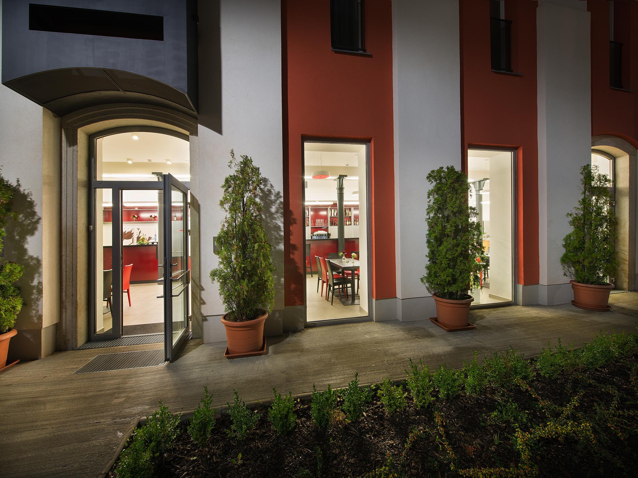 Ea Business Hotel Jihlava Luaran gambar