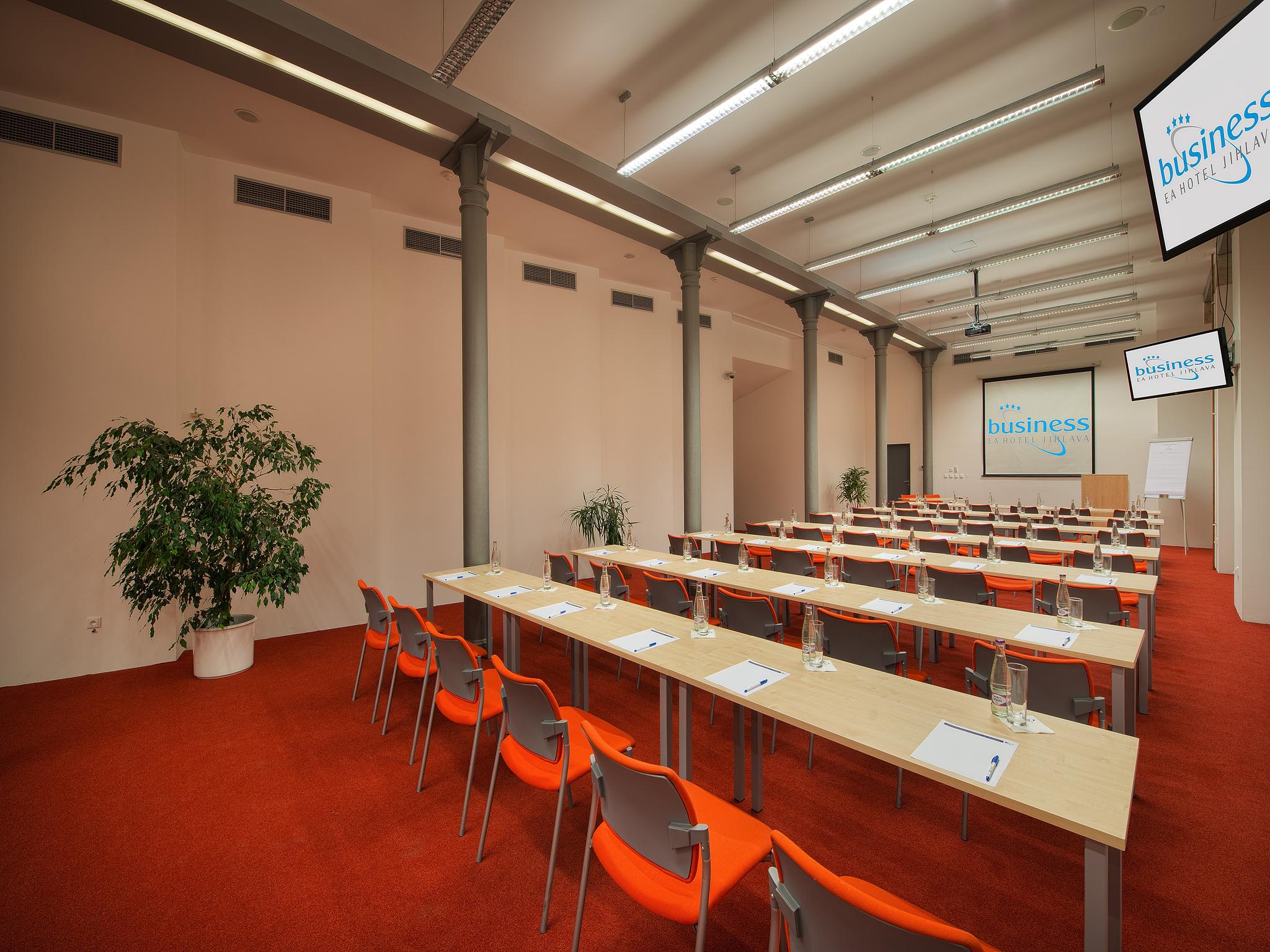 Ea Business Hotel Jihlava Luaran gambar